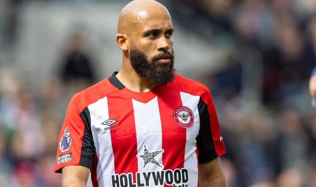 九游娱乐-前教练：姆贝莫能够在各个位置踢球 他会是库尼亚的锋线好搭档